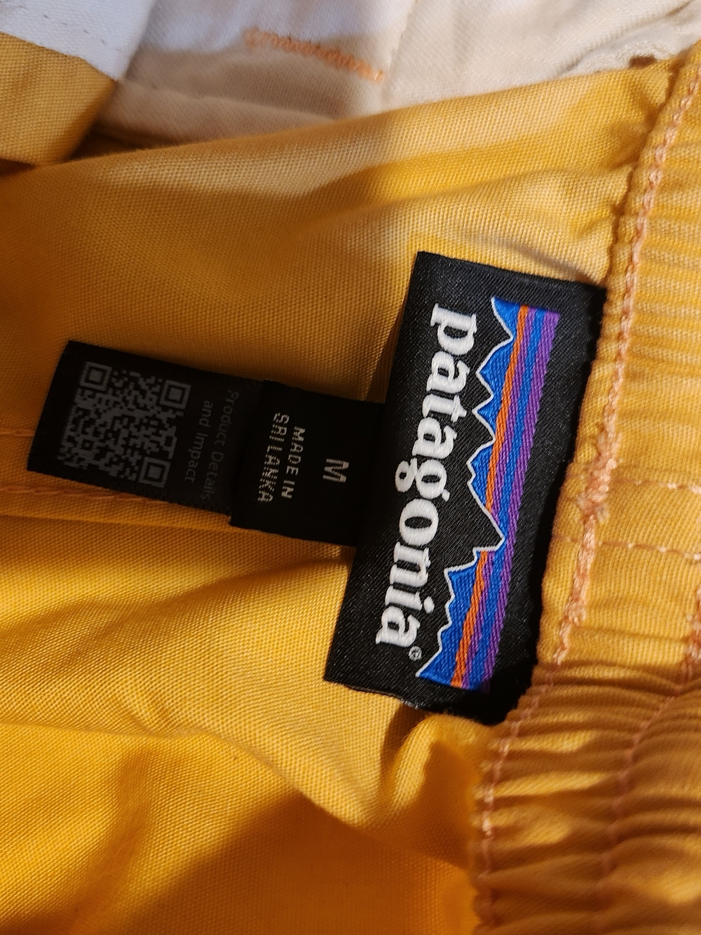 NWT Patagonia Women's Funhoggers 4" Inseam Everyday Outdoor Shorts Size M - Picture 6 of 9